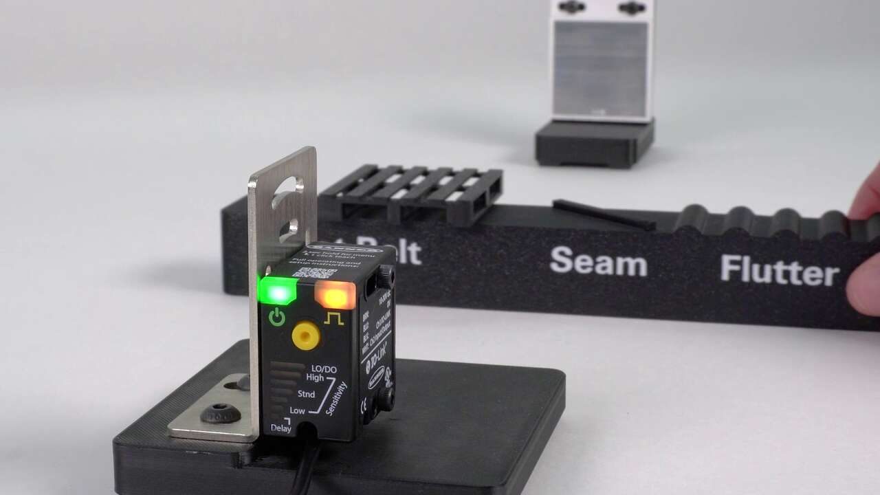 How to Configure the B25 Wide Beam Sensor Teach Modes